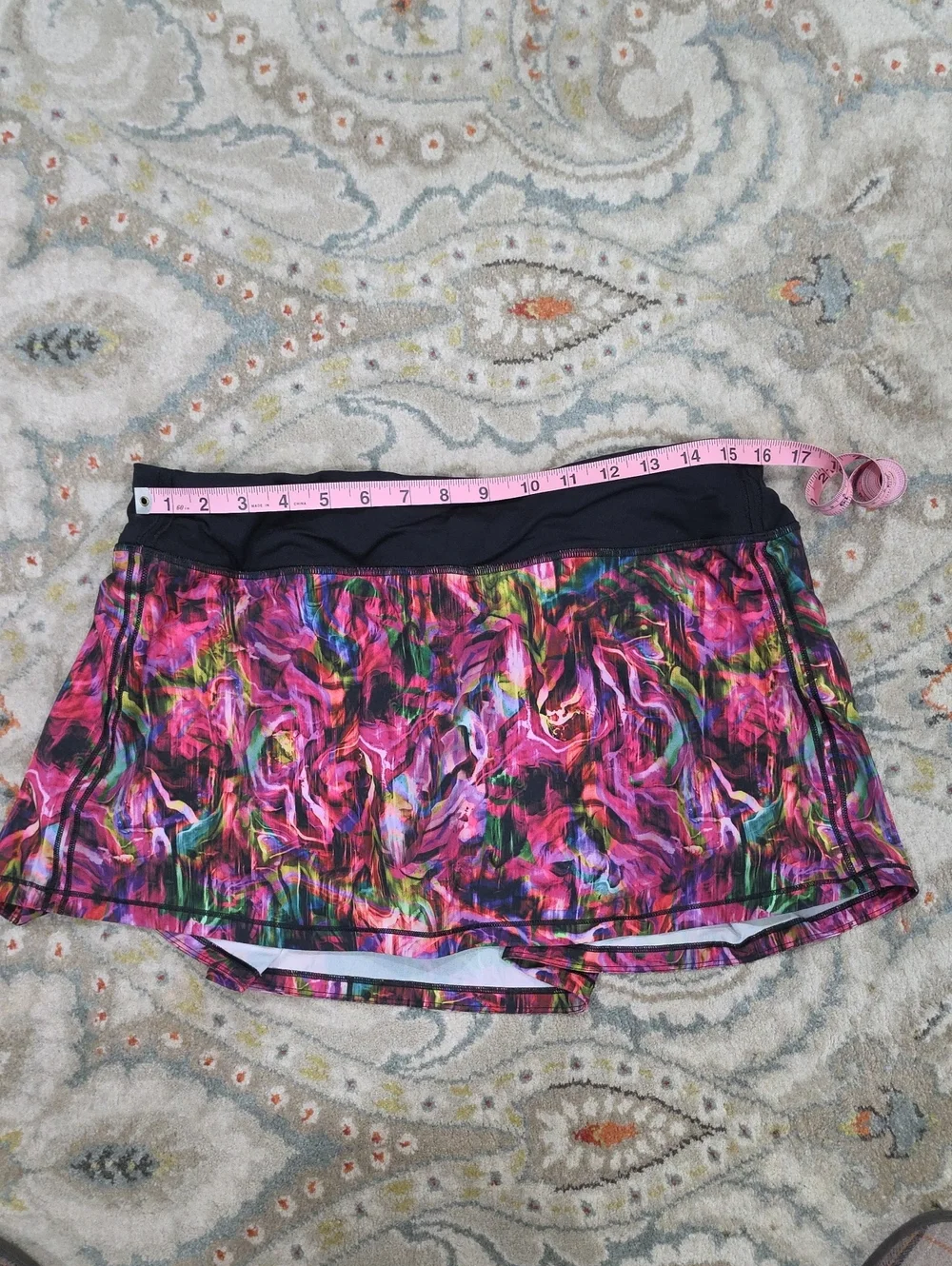Lululemon size 12 Vibrant Pink Multicolor Women's Active Skort